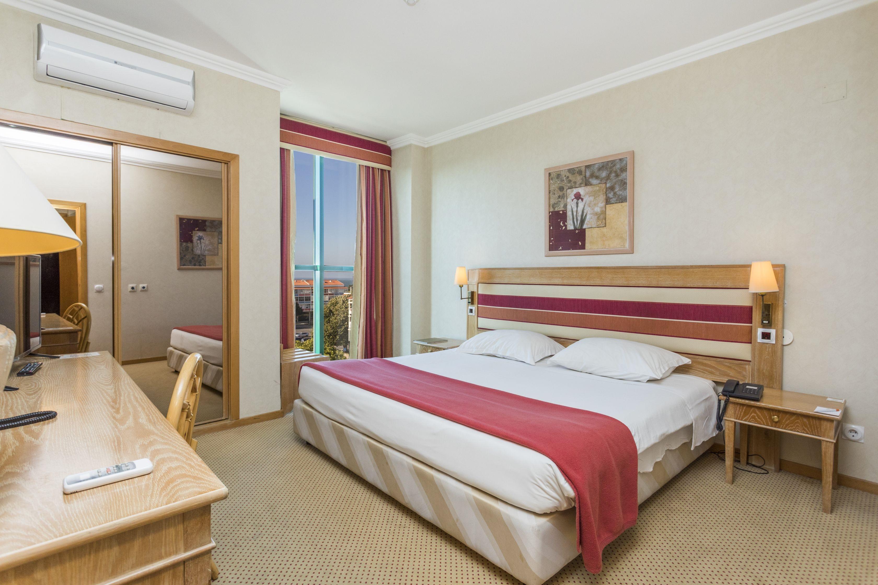 Riviera Hotel Каркавелос Екстериор снимка