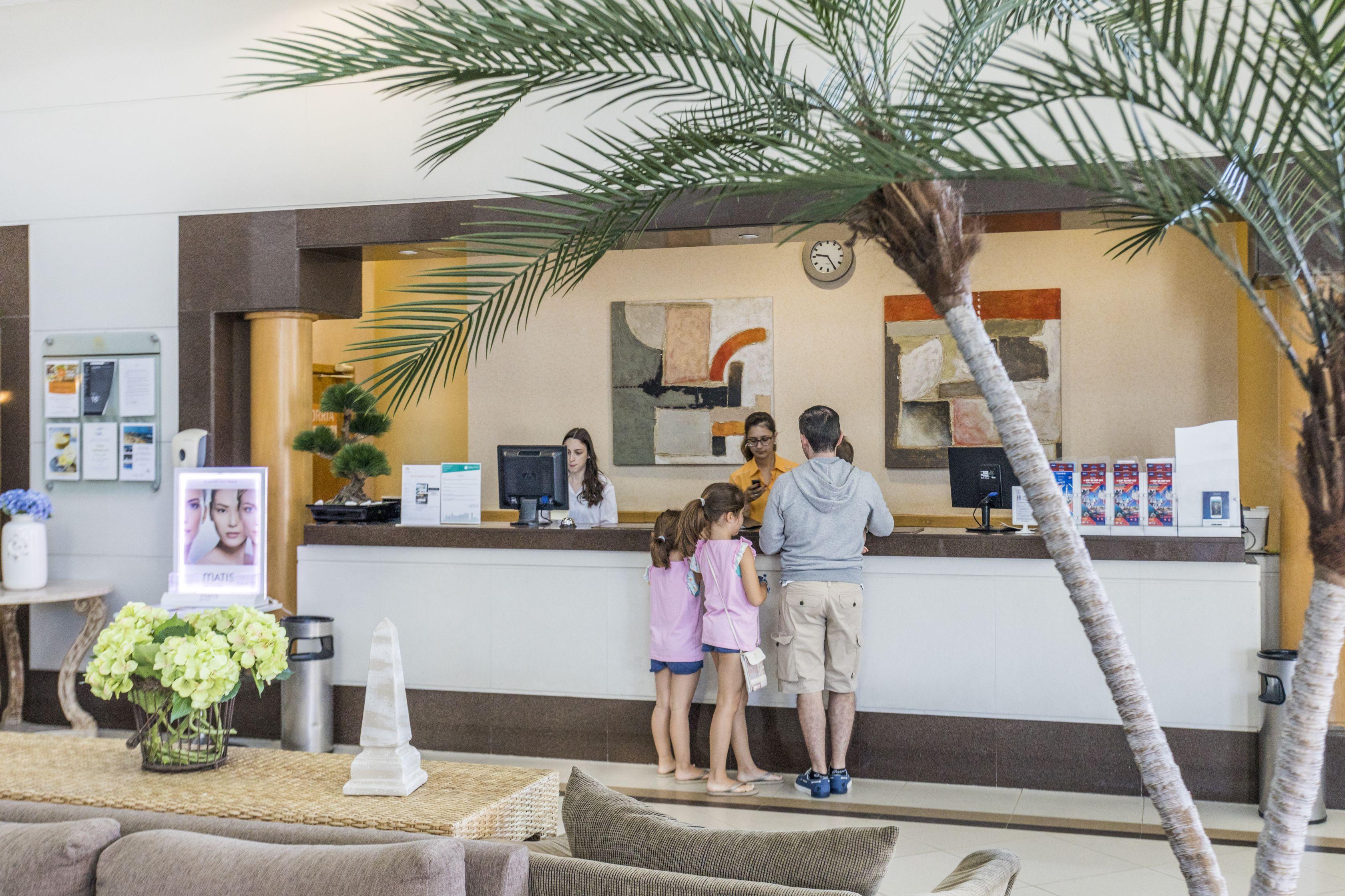 Riviera Hotel Каркавелос Екстериор снимка