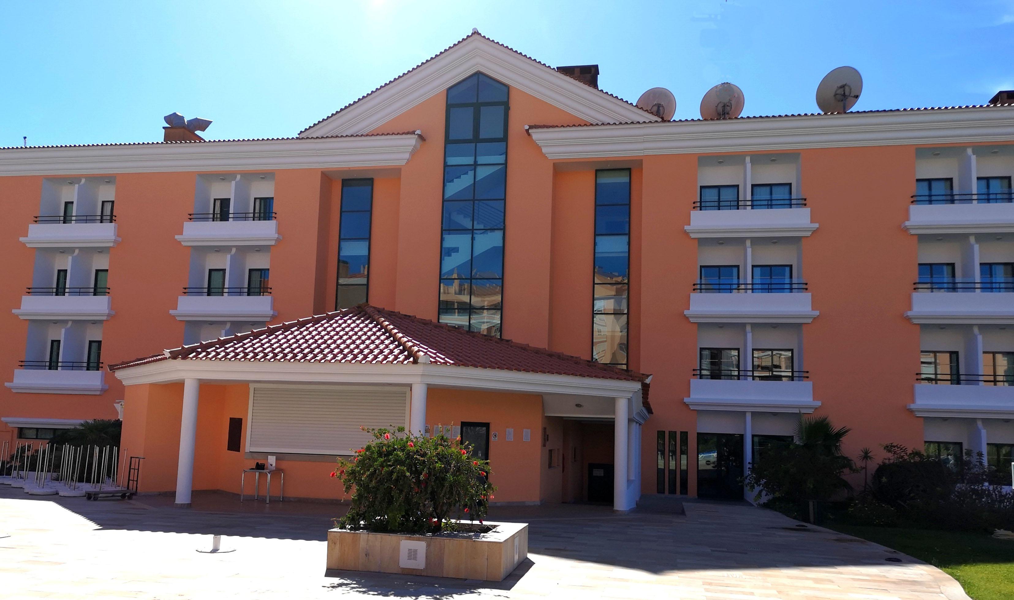 Riviera Hotel Каркавелос Екстериор снимка